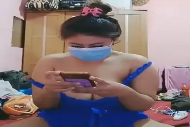 Live Show 13 Cewek Seksi Colmek Squirt Banjir